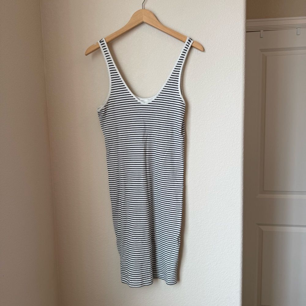 H&M Basic Black and White Striped Ribbed Mini Dress Size Large